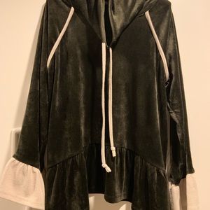 Dark green velvet fashion sweat shirt, THML brand